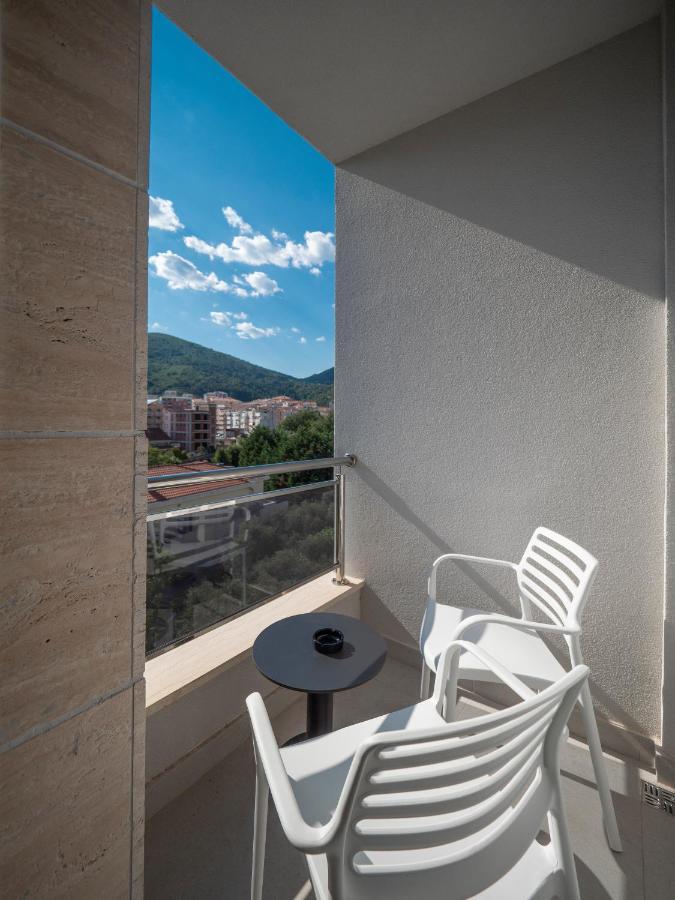 Hotel Idila Budva Exteriör bild