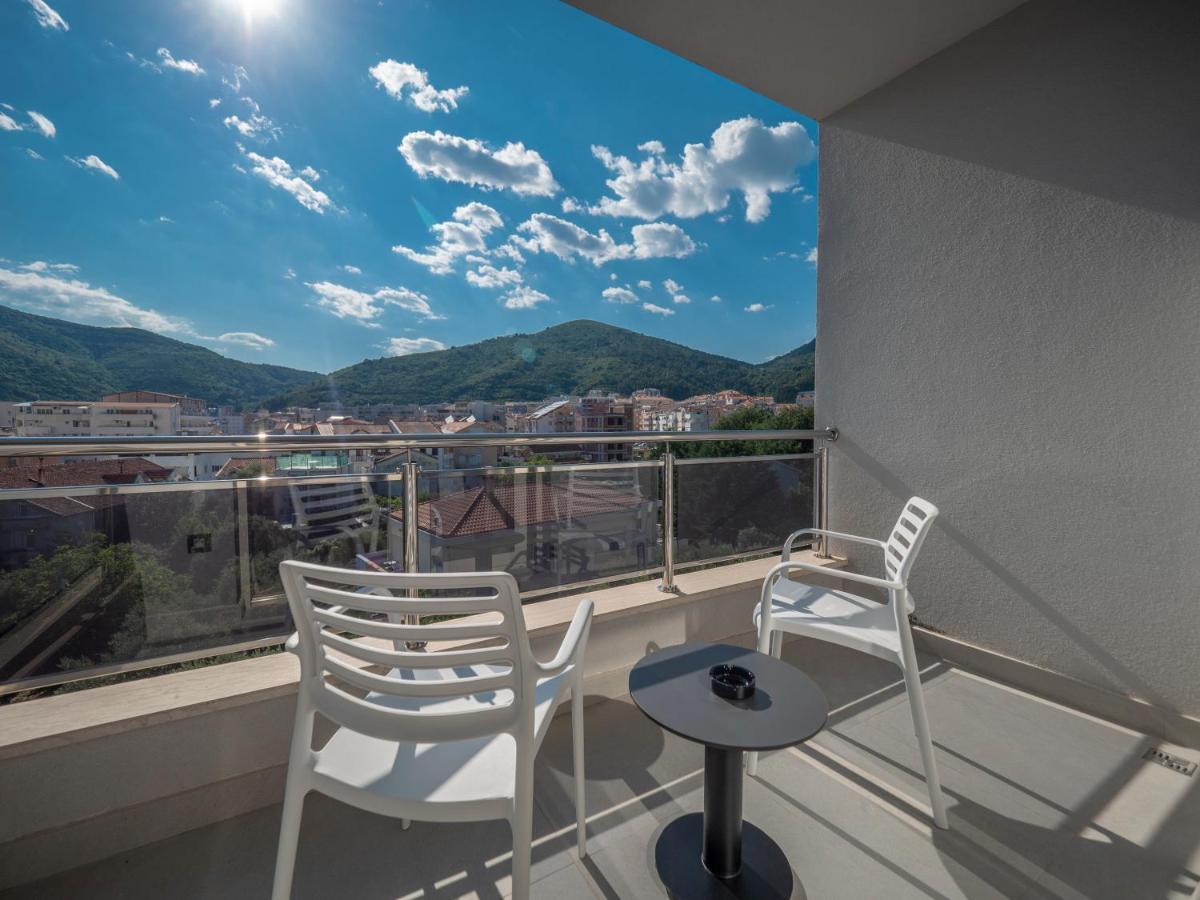 Hotel Idila Budva Exteriör bild
